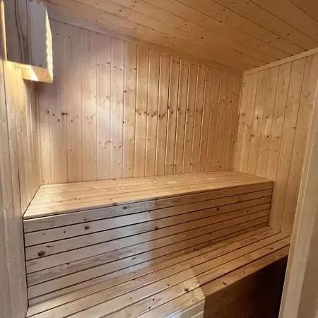 Med Utsikt Over Sunnmorsalpane * Sykkylven