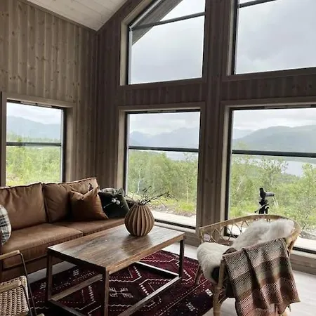 Med Utsikt Over Sunnmorsalpane Holiday home *
